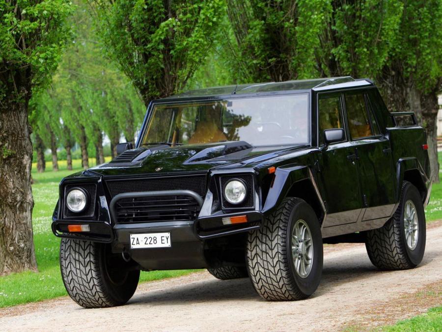  Lamborghini LM002 1986 года  (фото 24 из 35)